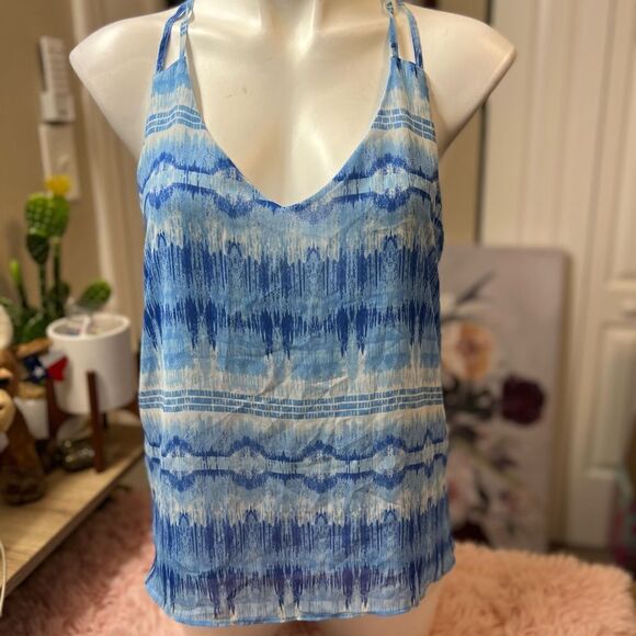 Blue tank top - Picture 1 of 7